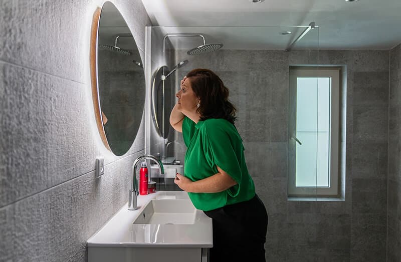 Grijs
